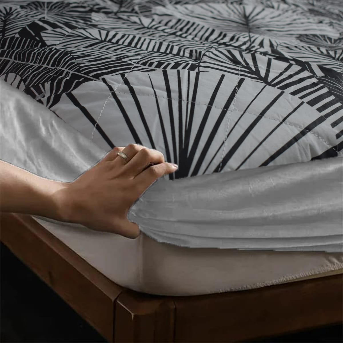 Printed Cotton Quilted 100% Waterproof Mattress Protector - 72x78 King Size