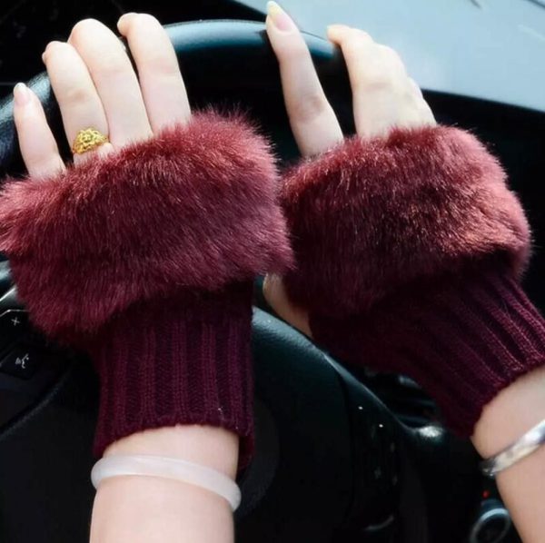 Winter Faux Rabbit Fur Hand and Wrist Crochet Knitted Gloves For Women - Maroon