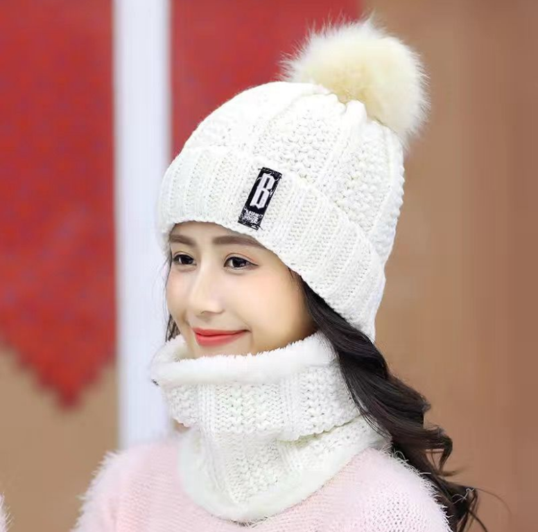 Women's 2 Pcs Crochet Knitted Beanie Cap With Neck Warmer - White