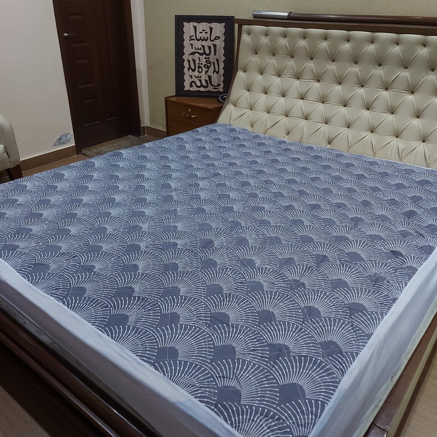 Printed Cotton Quilted 100% Waterproof Mattress Protector - 72x78 King Size